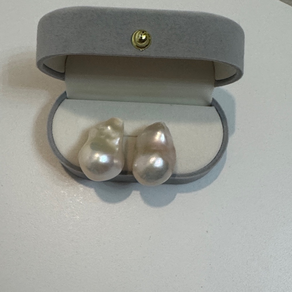 Elegant Pearl Earrings